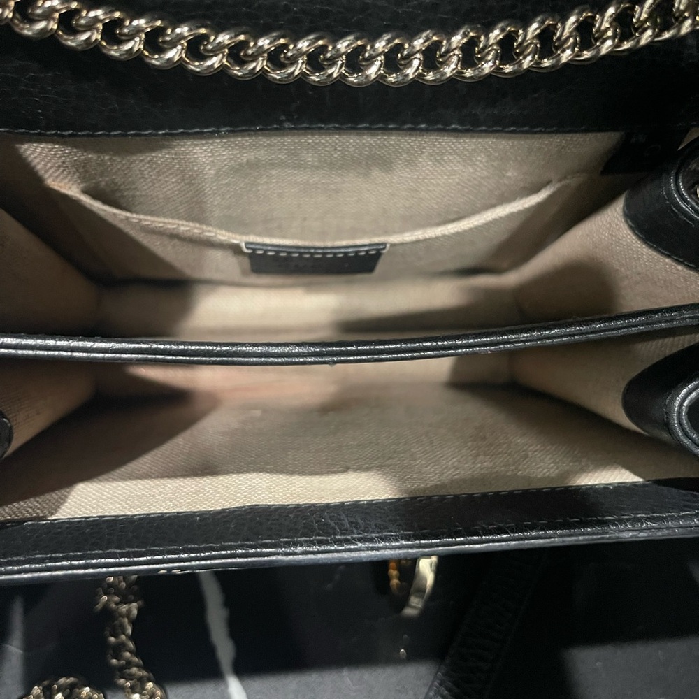 Gucci Black Leather Crossbody Bag with Gold Chain - Picture 3 of 3